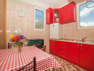 Гостевой дом Guest House Radojicic Биела Апартаменты с 1 спальней и балконом-3